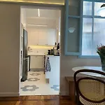 Charming Apartment On The Beach Block!